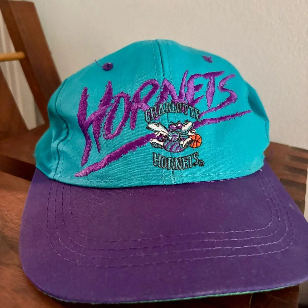 Vintage‎ Charlotte Hornets Official NBA Basketball Snapback Hat Cap Signed Kids